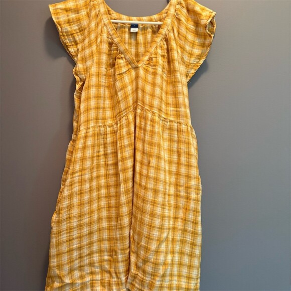 Old Navy Dresses & Skirts - Old Navy Dress Womens Size M Yellow Plaid Flutter Sleeve V-Neck Tiered